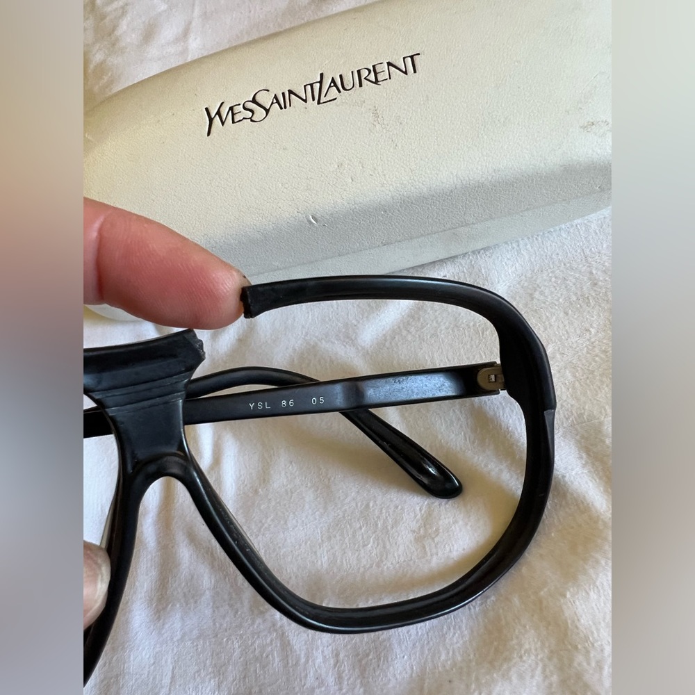Vintage YVES SAINT LAURENT 549 Oversized Sunglasses Frame Made in France - Picture 4 of 16